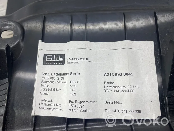 Mercedes-Benz E W213 Protection de seuil de coffre A2136900041