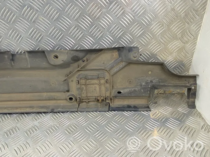 Volkswagen Touareg II Couvre-soubassement avant 7P0825201A