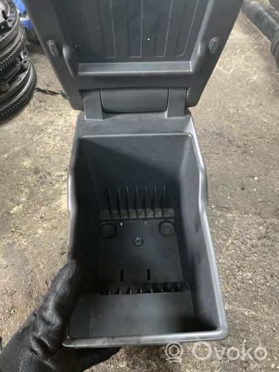 Volvo V70 Armrest 