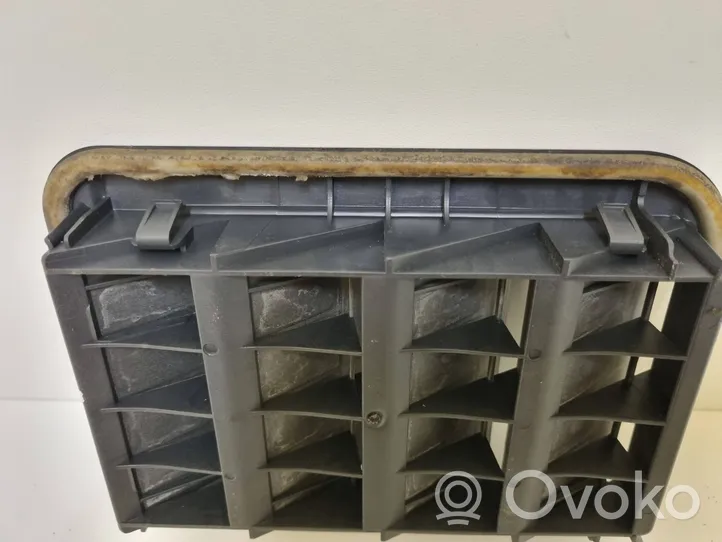 BMW 1 F20 F21 Ventilācijas režģis 9201647