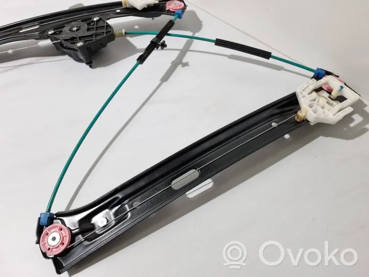 BMW 1 F20 F21 Front door window regulator with motor 7242561