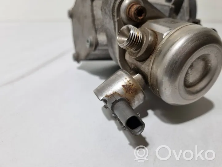 BMW 5 F10 F11 Pompe à vide 8618897