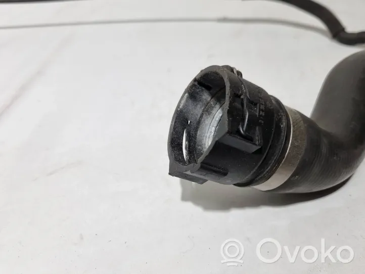 BMW X1 E84 Tuyau de liquide de refroidissement moteur 7612444