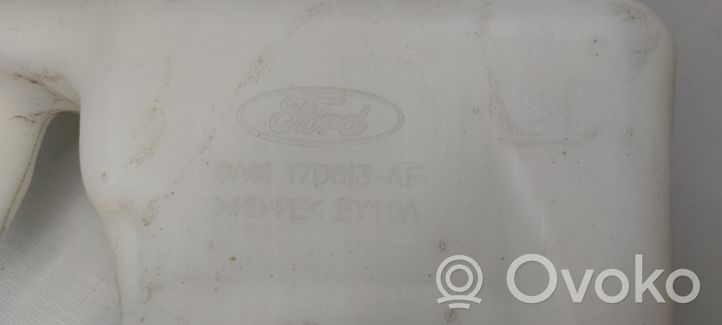 Ford Fiesta Zbiornik płynu do spryskiwaczy szyby przedniej / czołowej 8A6117B613AF