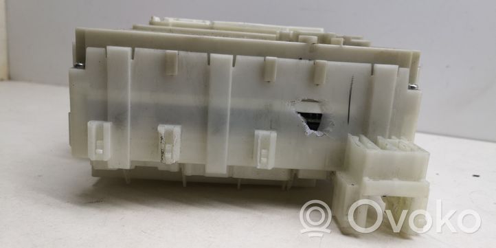 Honda Insight Fuse module TM8G110