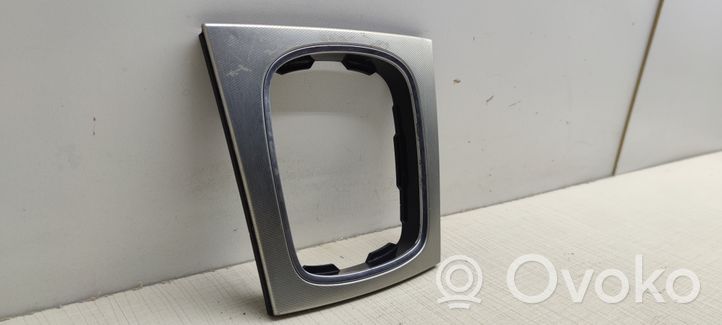 Audi A3 S3 8P Rivestimento in plastica cornice della leva del cambio 