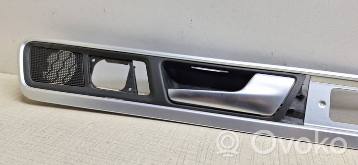 Volkswagen Touareg II Maniglia interna per portiera anteriore 7P6837114