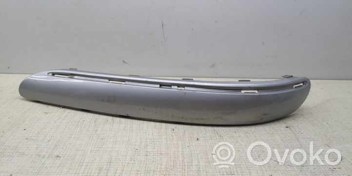 Mercedes-Benz A W168 Modanatura separatore del paraurti anteriore A1688851721