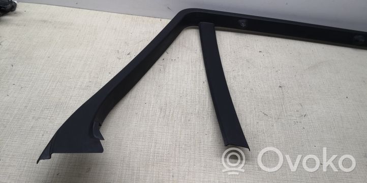 BMW X5 E70 Moulures des vitres de la porte arrière 7141035