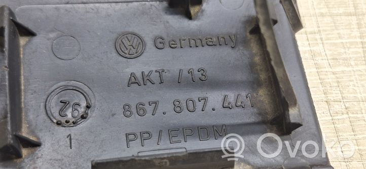 Volkswagen Polo II 86C 2F Cache crochet de remorquage arrière 867807441