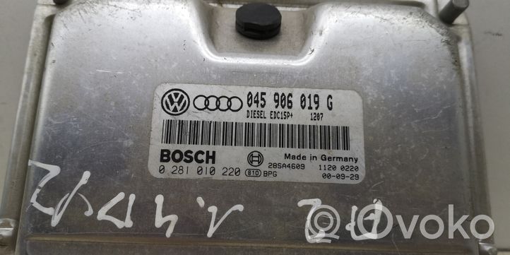 Audi A2 Dzinēja vadības bloks 045906019G