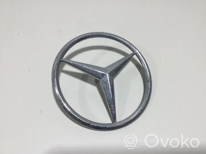 Mercedes-Benz Vito Viano W638 Valmistajan merkki/logo/tunnus A6388880086