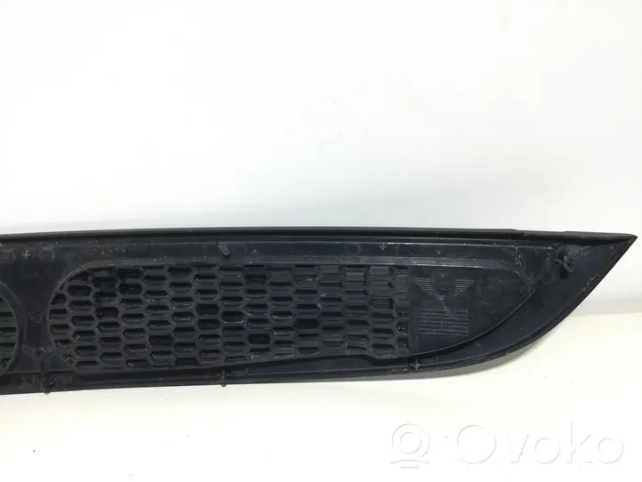 Mini One - Cooper R50 - 53 Maskownica / Grill / Atrapa górna chłodnicy 51130140259