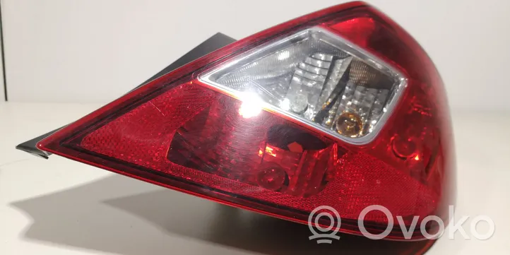 Opel Corsa D Feux arrière / postérieurs 89318821