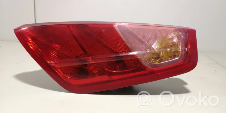 Fiat Grande Punto Lampa tylna 27460202