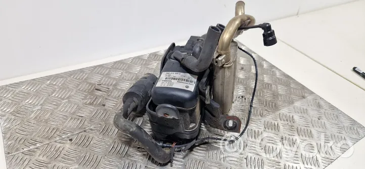 Volkswagen Tiguan Auxiliary pre-heater (Webasto) 5N0815005E