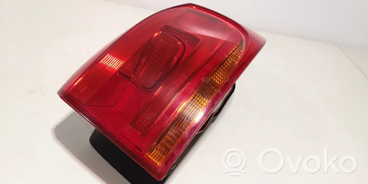 Volkswagen Tiguan Rear/tail lights 5N0945096Q