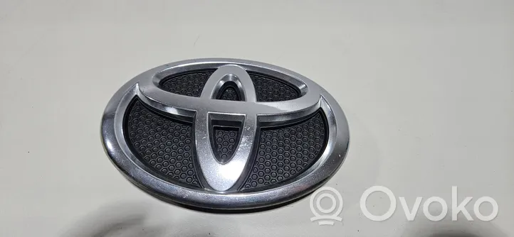 Toyota Avensis T250 Logo, emblème, badge 7530105010