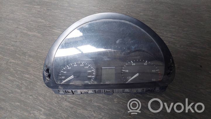 Mercedes-Benz Sprinter W906 Speedometer (instrument cluster) A9069002200