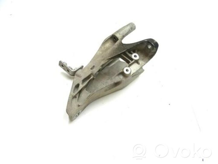 Volkswagen Crafter Engine mounting bracket 7E0199370L