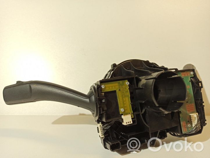 Volkswagen Touareg II Innesco anello di contatto dell’airbag (anello SRS) 4H0953568A