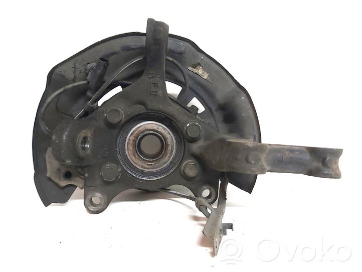 Toyota Avensis T270 Moyeu de roue avant 628821311