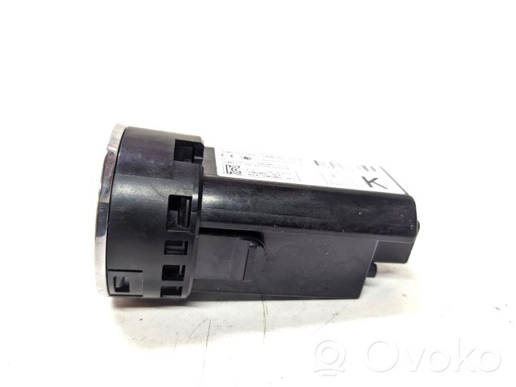 Toyota Auris E180 Interruttore a pulsante start e stop motore 2010DJ2910