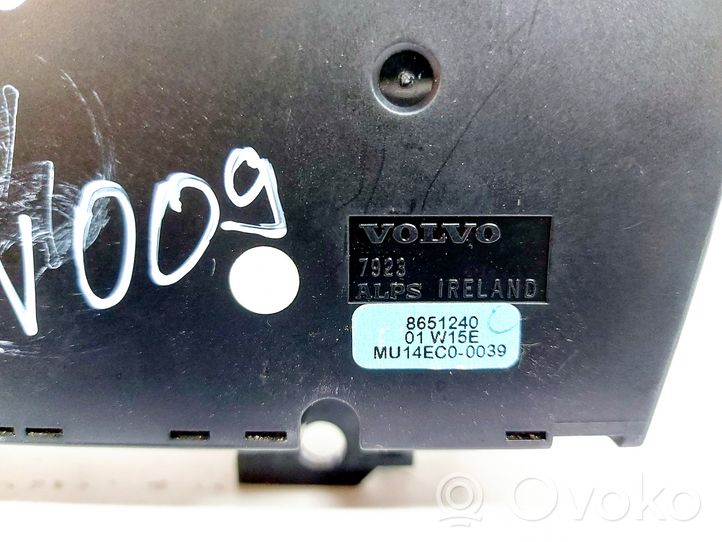 Volvo V70 Climate control unit 8651240