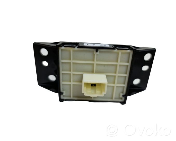 Toyota Corolla E210 E21 Interrupteur, commande de frein de stationnement 75K815L