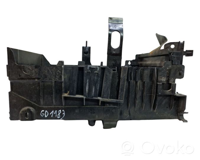 Opel Astra J Support boîte de batterie 13308434