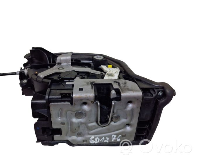 BMW 2 F46 Etuoven lukko 728194406