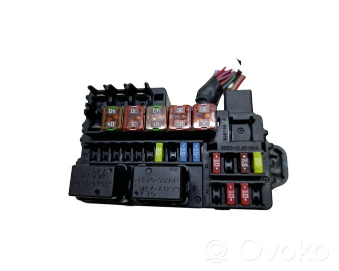 Opel Mokka Module de fusibles 826166A