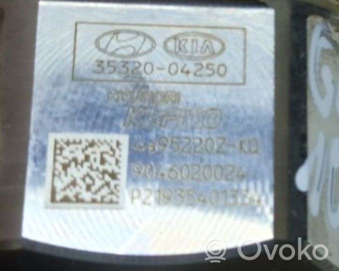 Hyundai Kona I Polttoaineen ruiskutuksen suurpainepumppu 3532004250