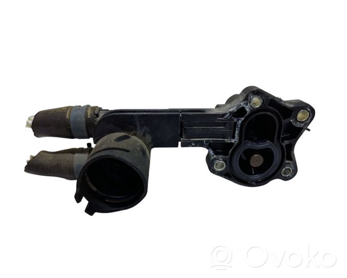 Audi A3 S3 A3 Sportback 8P Termostat / Obudowa termostatu 03F121026B