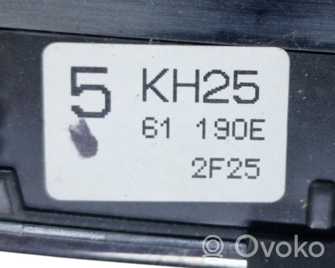 Mazda CX-5 Ilmastoinnin ohjainlaite KH2661190E