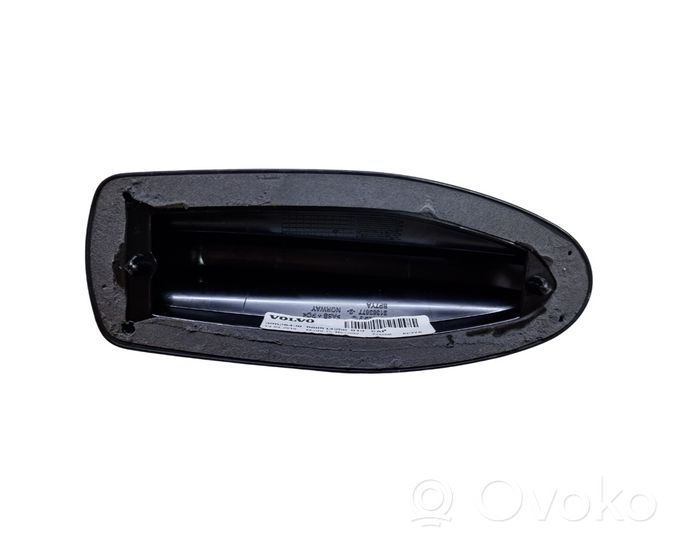 Volvo S90, V90 Osłona anteny dachowej GPS 39826430