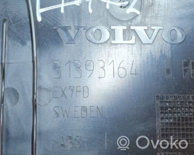 Volvo S90, V90 Обшивка передней двери 31393164