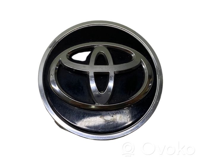 Toyota RAV 4 (XA40) Enjoliveur d’origine 