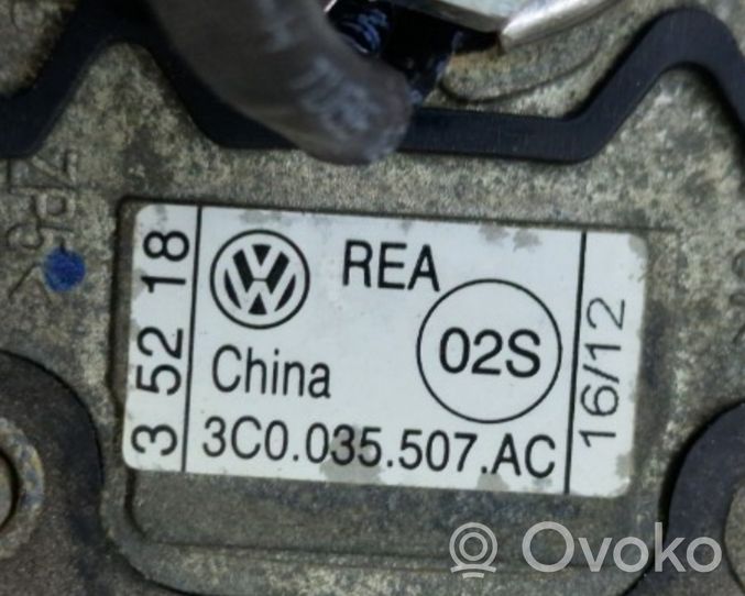 Volkswagen Jetta VI Antena aérea GPS 3C0035507AC