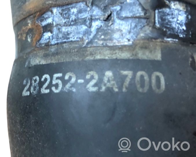 Hyundai i40 Välijäähdyttimen letku 282522A700