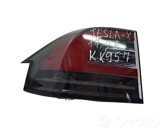 Tesla Model X Luci posteriori 103433400B