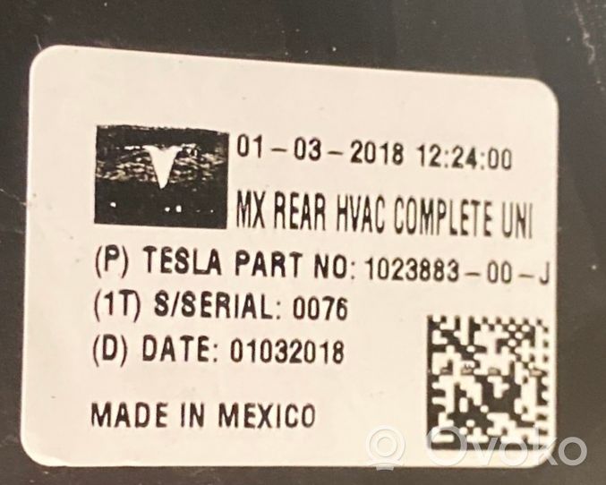 Tesla Model X Sisälämmityksen ilmastoinnin korin kokoonpano 103532700E