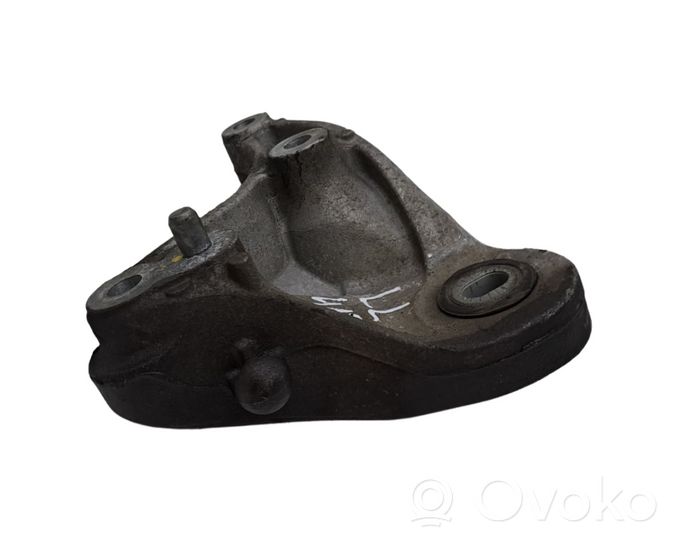 Opel Mokka Supporto di montaggio scatola del cambio 96988905