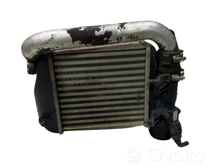 Audi A6 Allroad C6 Chłodnica powietrza doładowującego / Intercooler 0281002401