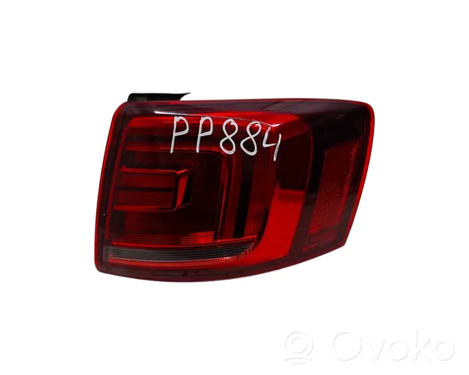 Volkswagen Jetta VI Rear/tail lights 5C6945208