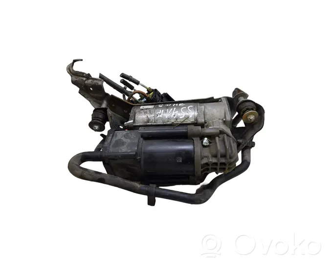 Mercedes-Benz GLC X253 C253 Compressore/pompa sospensioni pneumatiche A2133200104