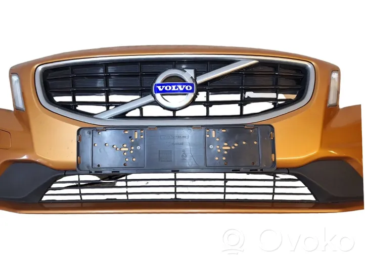 Volvo V60 Paraurti anteriore 
