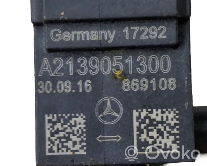 Mercedes-Benz GLC X253 C253 Capteur de collision / impact de déploiement d'airbag A2139051300
