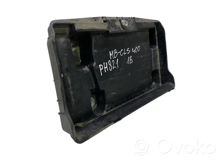 Mercedes-Benz CLS C257 Boîte de batterie A2136200018