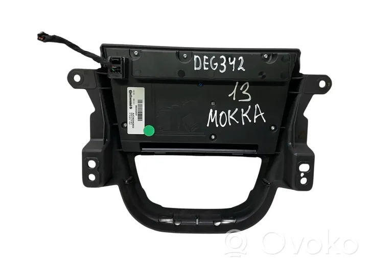 Opel Mokka Head unit multimedia control A2C82062800